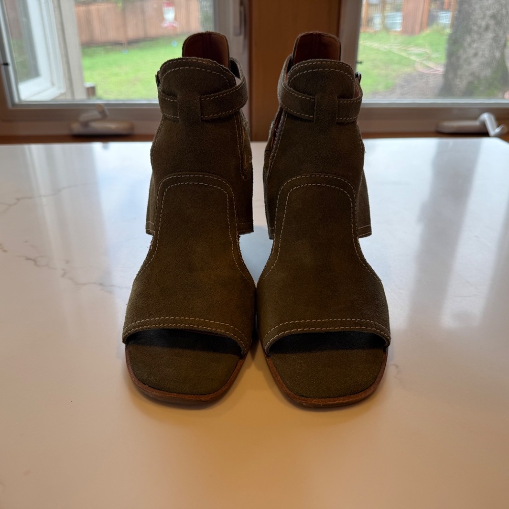 Lucky Brand Lukili Women's Sandals Wedge Ankle Strap Moss Green Size US 12M - Picture 7 of 11